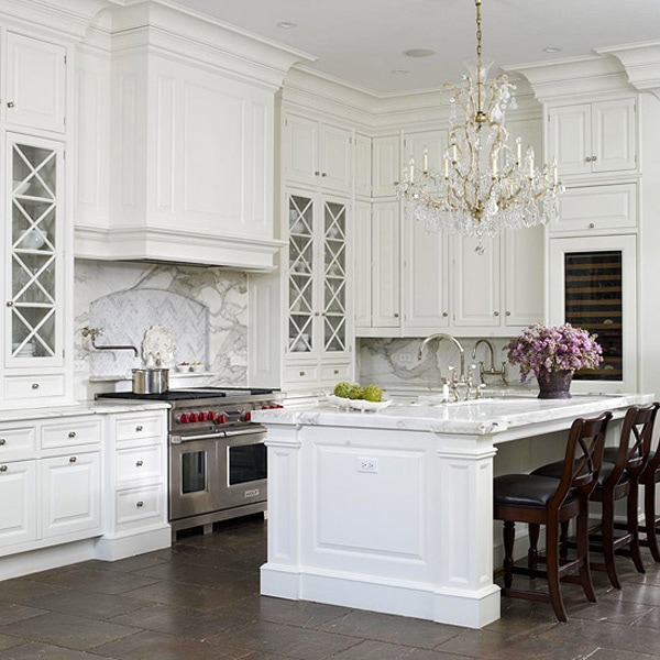 The Timeless Beauty and Practicality of White Kitchens