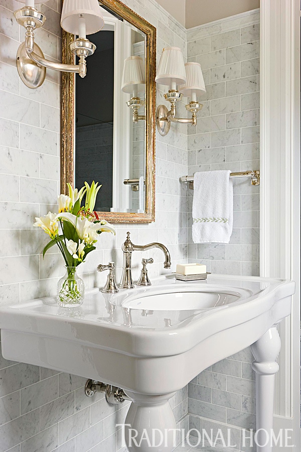 Antique Bathrooms Designs / Vintage Bathroom Design Houzz : In the event that you adore everything vintage, ensure your bathroom is with regards to whatever is left of your home with a retro plan.