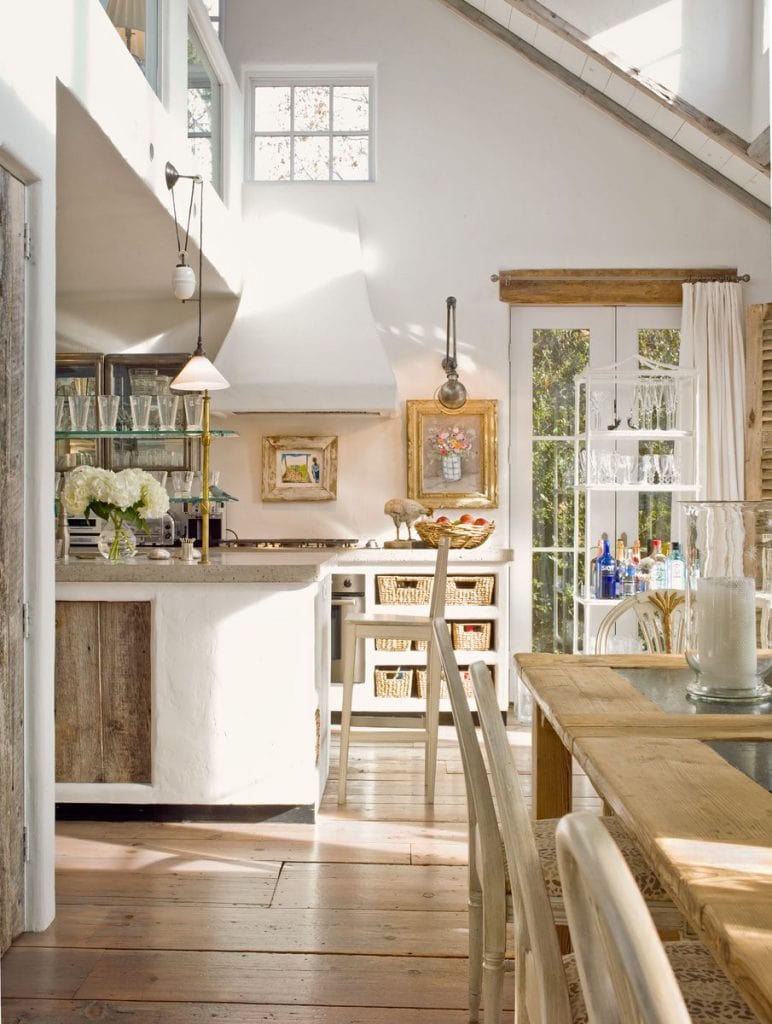 15 Stunning French Farmhouse Kitchens