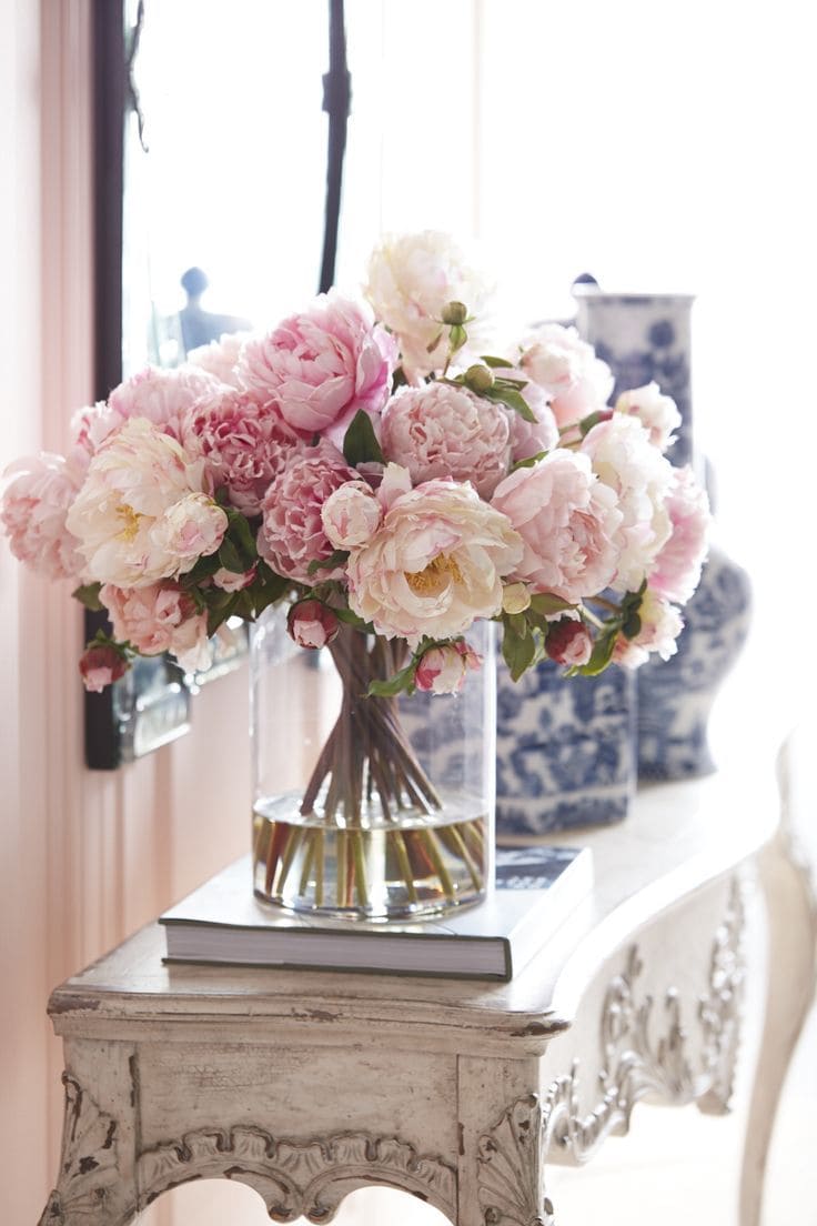 Flower Favorites - The Beauty of Peonies on Maison de Cinq