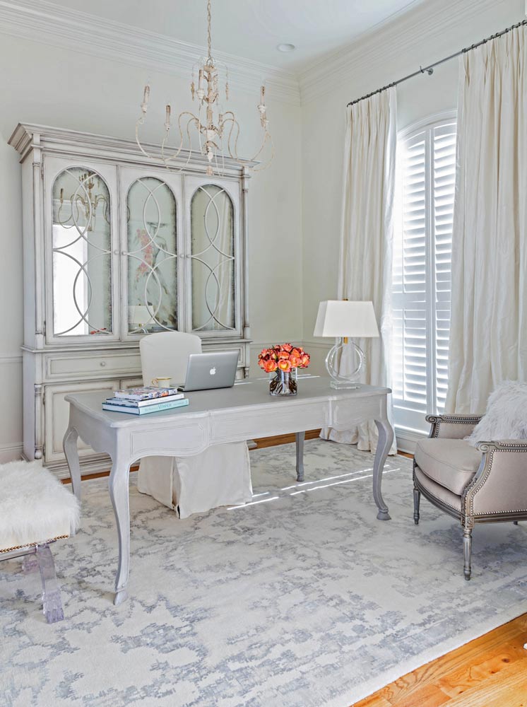 Twenty Amazingly Chic Home Offices!