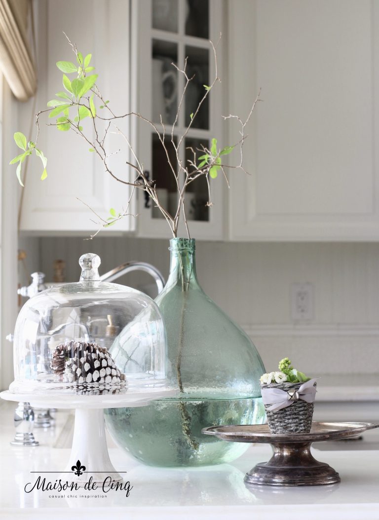 French Country Fridays – Winter Decorating, De-Cluttering, and More!