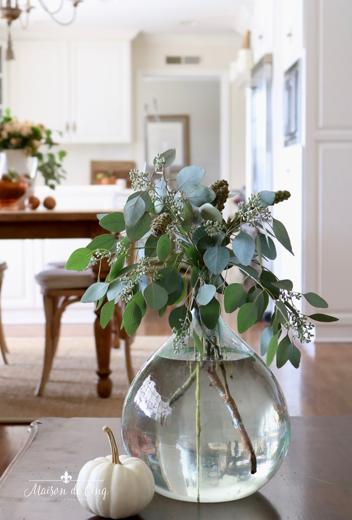 45 Fall Decorating Ideas Using Dried Leaves, Flowers And Fruits -  Shelterness