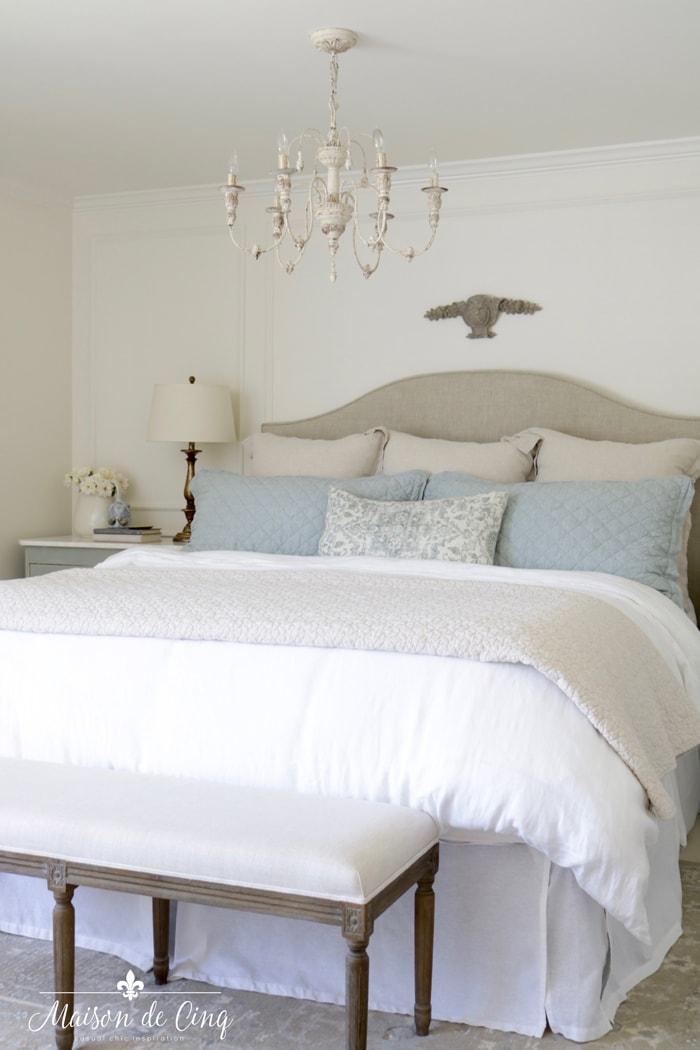 Piling into bed with the whole fam can be the best way to spend the  weekend, especially when you have the perfect bed …