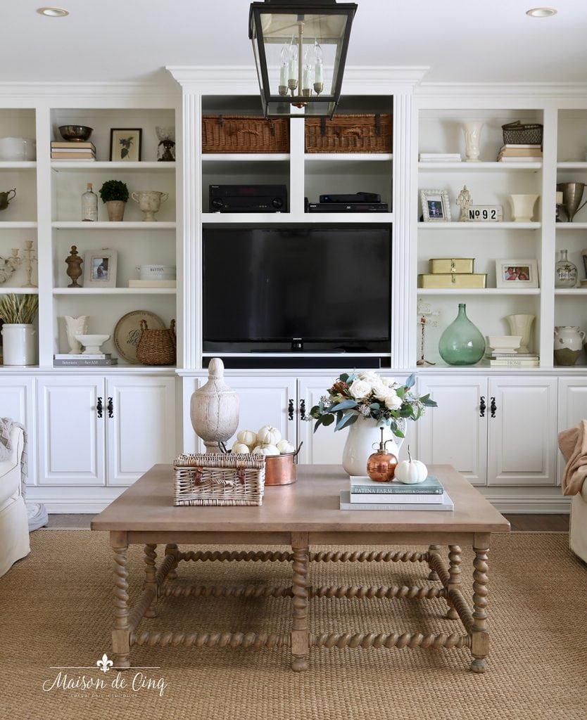 How to Decorate with Vintage Baskets In Modern Farmhouse