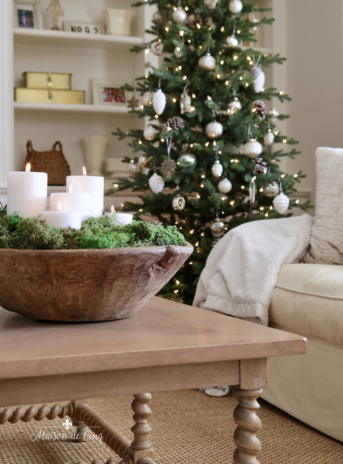 French Farmhouse Christmas Decor in the Family Room