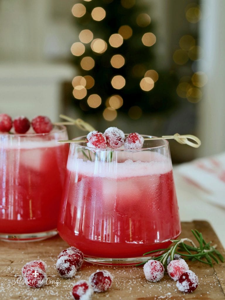 Cranberry Whiskey Sour: Festive Holiday Cocktail