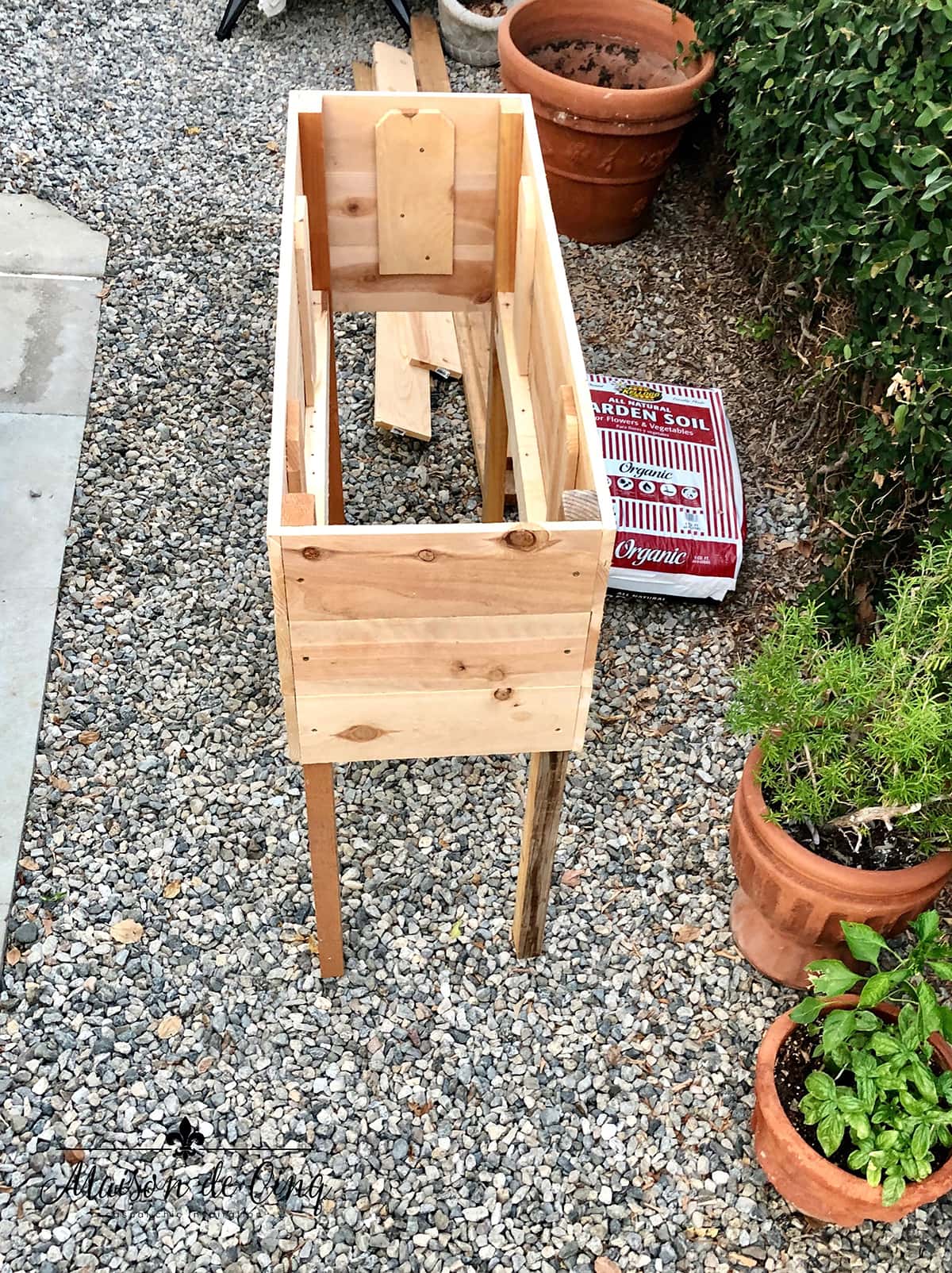 DIY Raised Herb Garden Planter Box Maison de Cinq