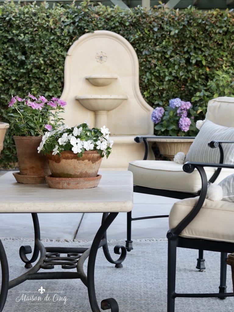 Outdoor Patio Decor: Simple & Pretty Summer Refresh