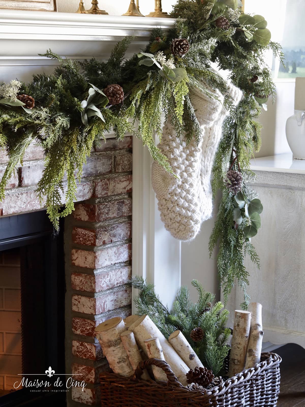 How To Create A Gorgeous Christmas Mantel Garland