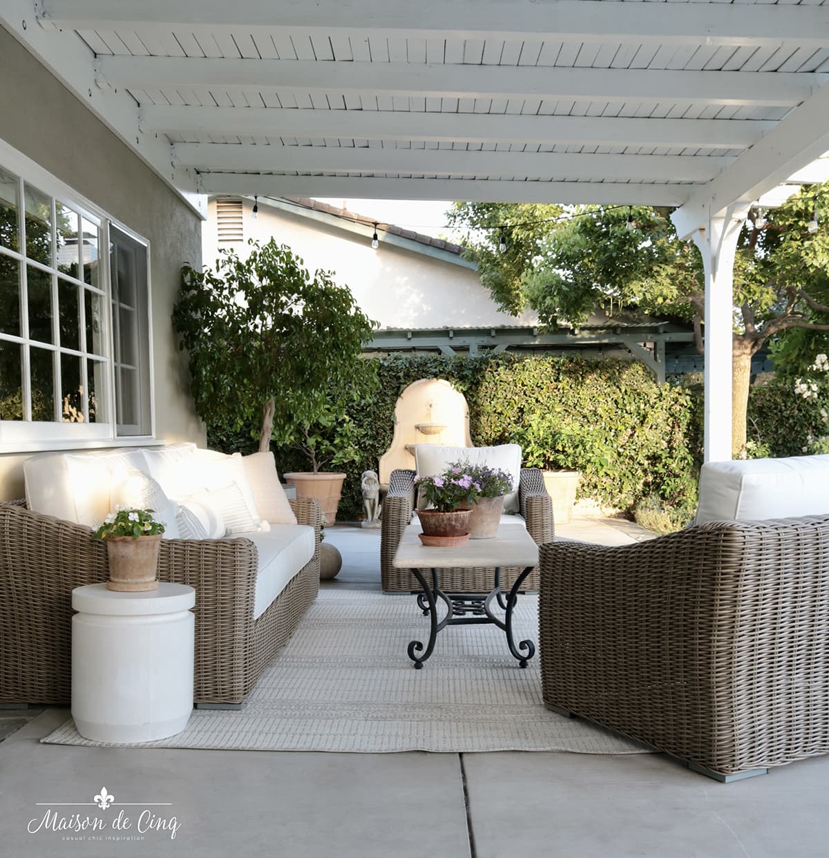 Enhance Your Outdoor Space: Styling with Décor and Outdoor Rugs