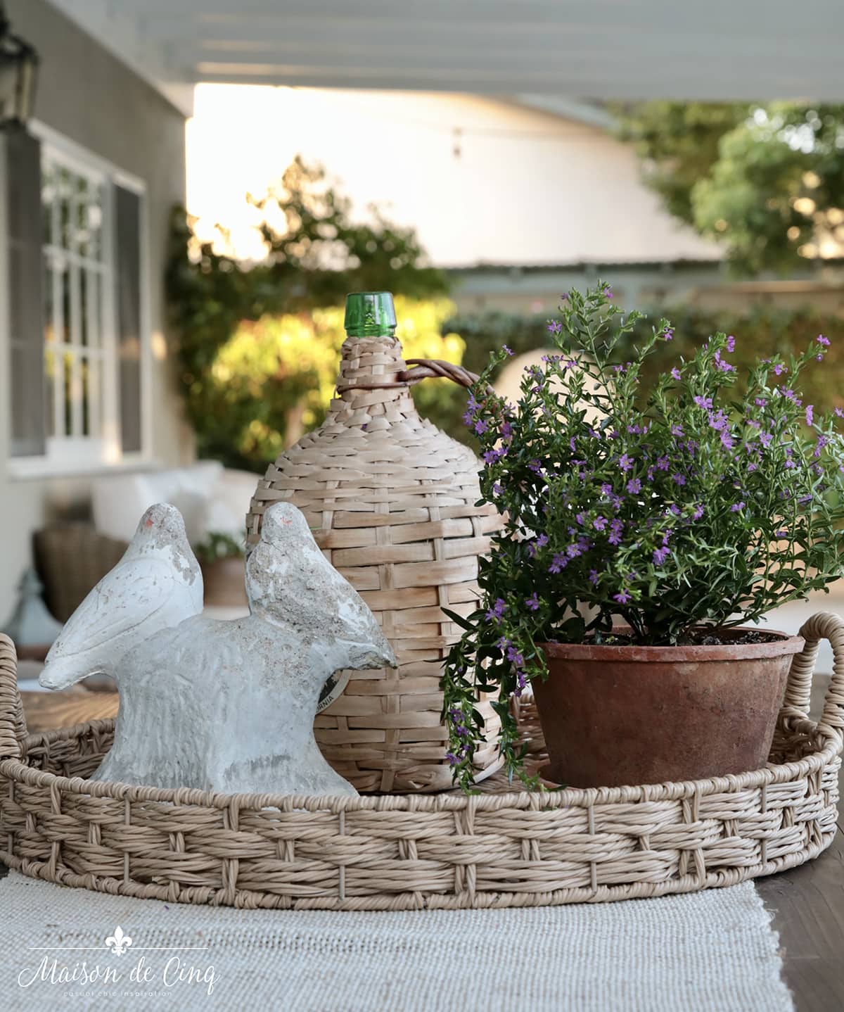 gorgeous patio decor ideas vintage garden statue flowering plants in pots 