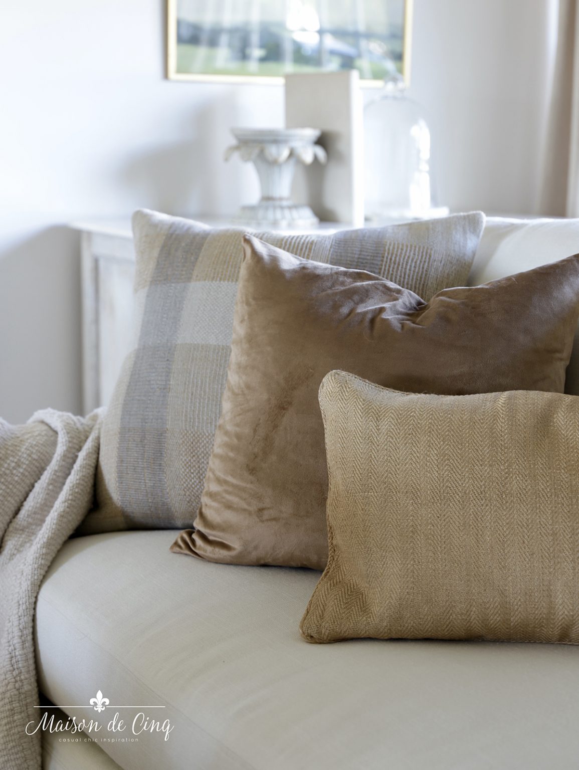 5 Tips for Bringing Neutral and Natural Fall Decor into Your Home