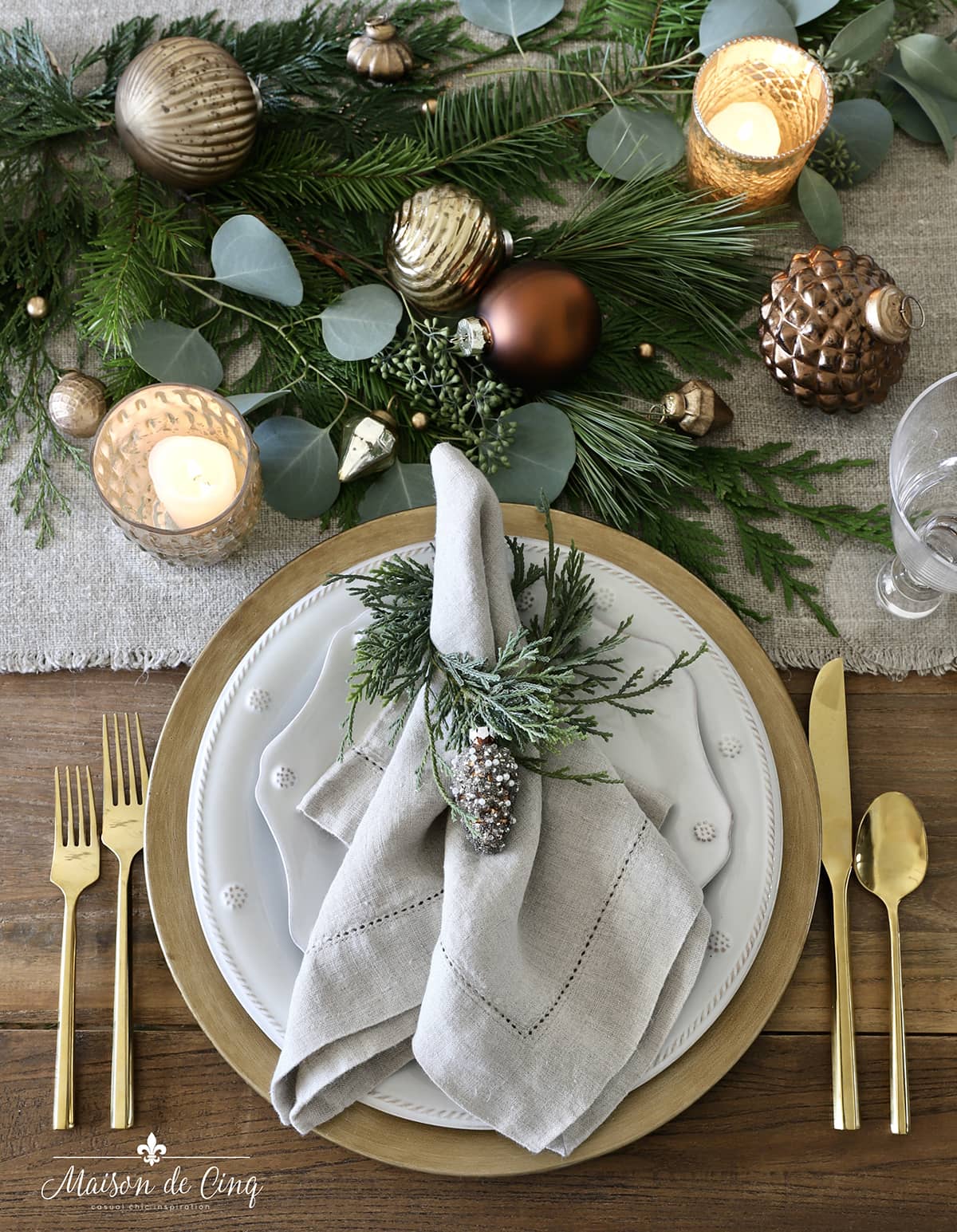 Simple Holiday Table Setting in Pine and Gold