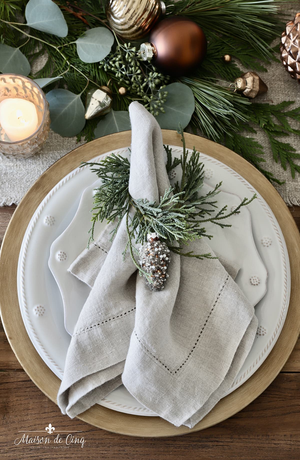 Simple Holiday Table Setting in Pine and Gold