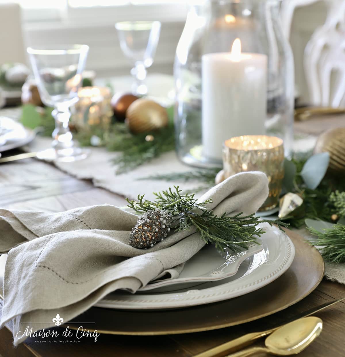 Simple Holiday Table Setting in Pine and Gold