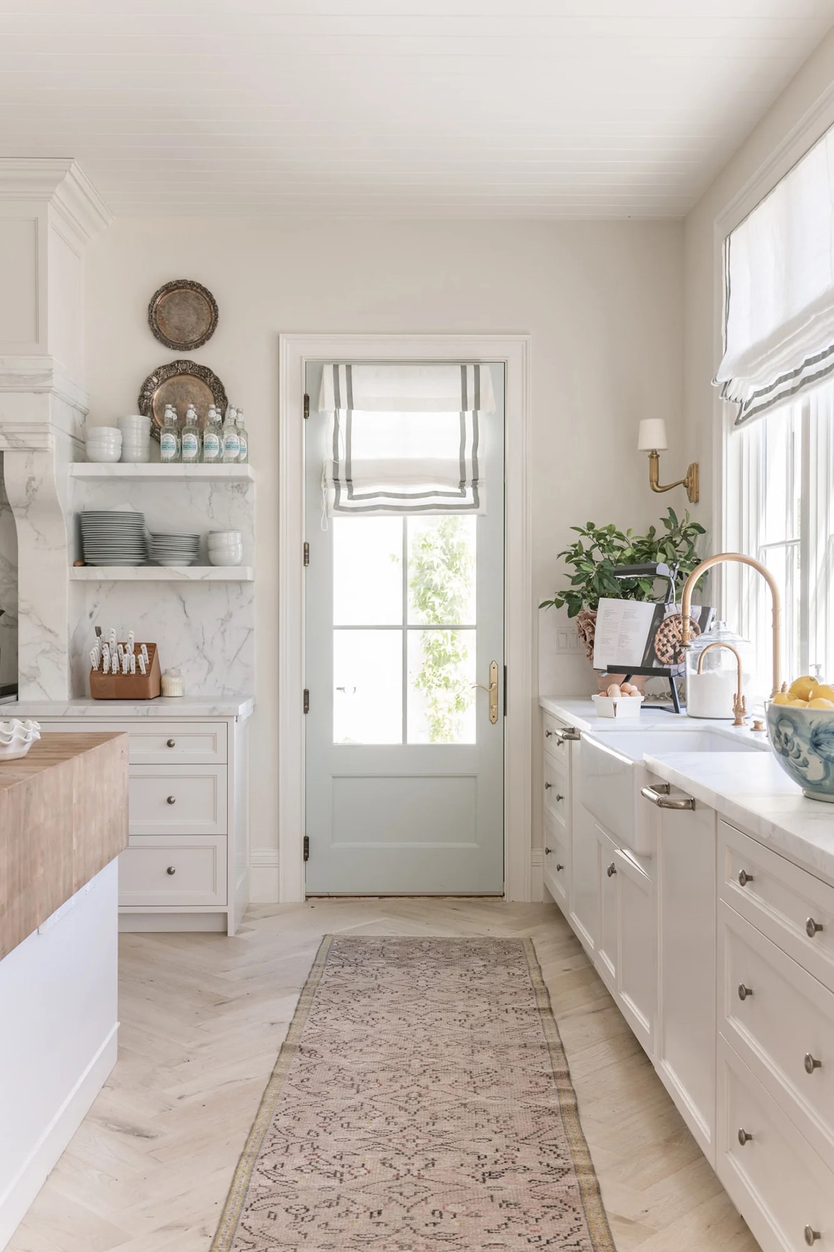 Modern Kitchen Sink Design Ideas to Elevate Your Space