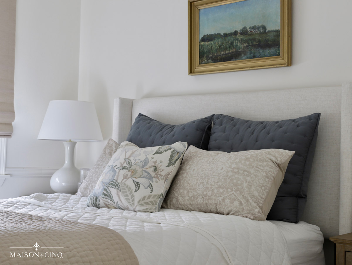 gorgeous guest bedroom decorating ideas pretty white bedding with pops of blue
